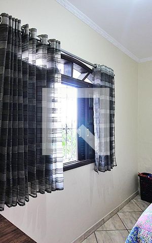 Casa à venda com 372m², 4 quartos e 4 vagasQuarto 4