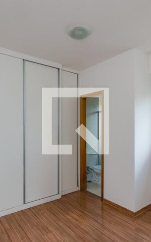 Apartamento para alugar com 63m², 2 quartos e 2 vagas Apartamento para alugar com 63m², 2 quartos e 2 vagasSuíte