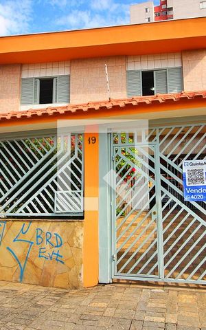 Casa à venda com 148m², 4 quartos e 5 vagasFachada