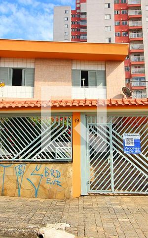 Casa à venda com 148m², 4 quartos e 5 vagasFachada
