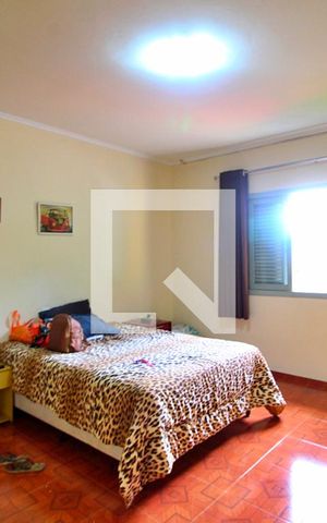 Casa à venda com 148m², 4 quartos e 5 vagasQuarto 2