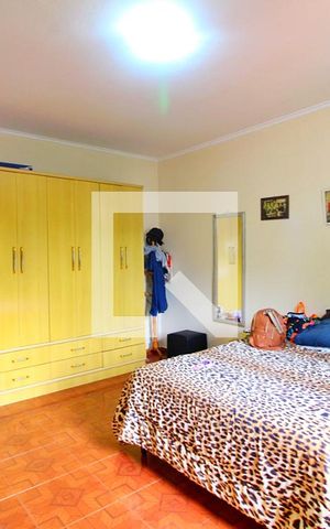 Casa à venda com 148m², 4 quartos e 5 vagasQuarto 2