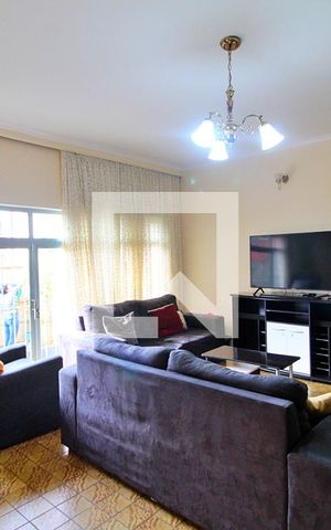 Casa à venda com 148m², 4 quartos e 5 vagasSala 1