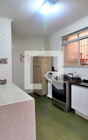 Casa à venda com 148m², 4 quartos e 5 vagasCozinha 1