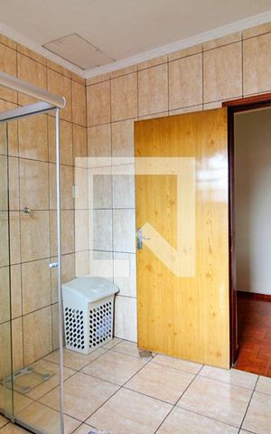 Casa à venda com 148m², 4 quartos e 5 vagasBanheiro 1