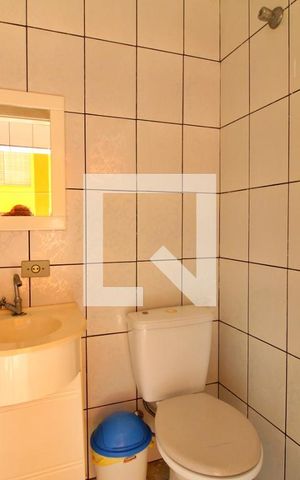 Casa à venda com 148m², 4 quartos e 5 vagasLavabo 2