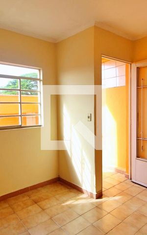 Casa à venda com 148m², 4 quartos e 5 vagasSala 2