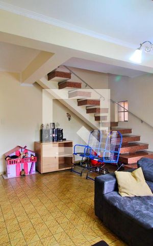 Casa à venda com 148m², 4 quartos e 5 vagasSala 1