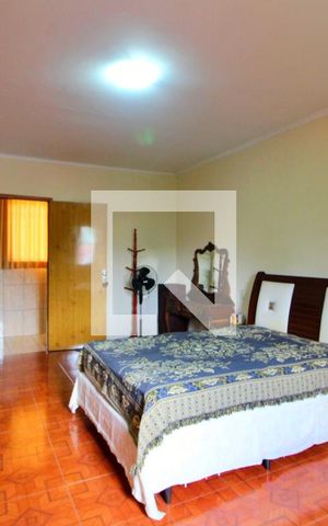 Casa à venda com 148m², 4 quartos e 5 vagasQuarto Suíte