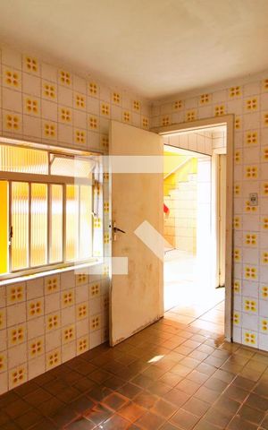 Casa à venda com 148m², 4 quartos e 5 vagasCozinha 2 