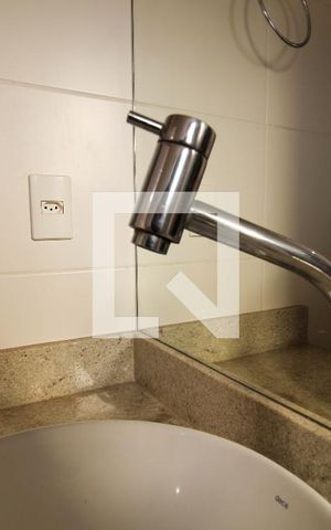 Apartamento para alugar com 90m², 3 quartos e 1 vaga Apartamento para alugar com 90m², 3 quartos e 1 vagaBanheiro da Suíte