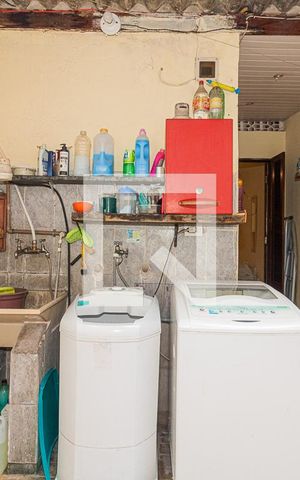 Casa à venda com 150m², 5 quartos e 3 vagas Casa à venda com 150m², 5 quartos e 3 vagasÁrea de Serviço e Churrasqueira