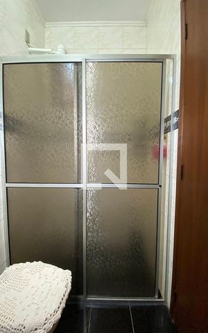 Casa à venda com 240m², 3 quartos e 1 vagaBanheiro 2