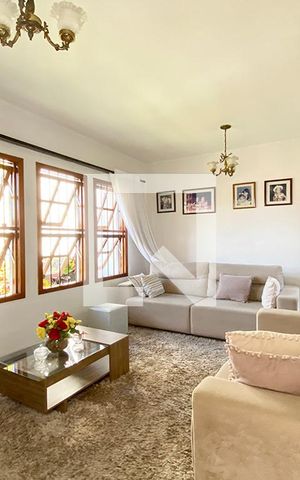 Casa à venda com 240m², 3 quartos e 1 vagaSala de Estar