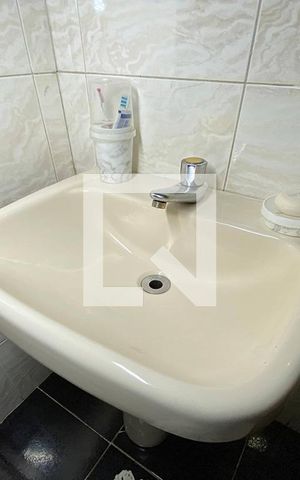 Casa à venda com 240m², 3 quartos e 1 vagaBanheiro 2