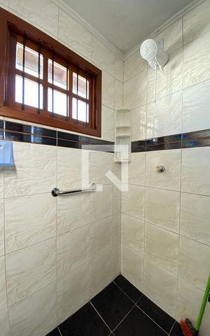Casa à venda com 240m², 3 quartos e 1 vagaBanheiro da Suíte