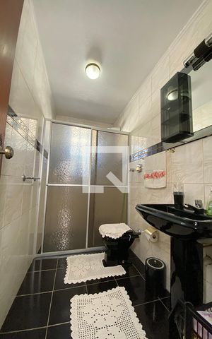 Casa à venda com 240m², 3 quartos e 1 vagaBanheiro da Suíte