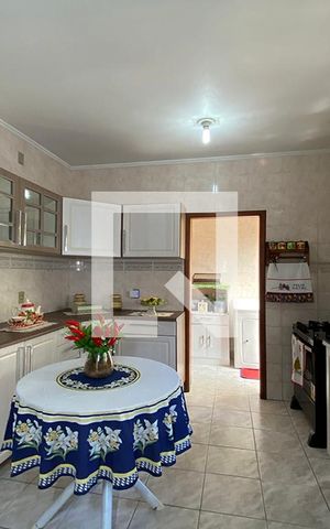 Casa à venda com 240m², 3 quartos e 1 vagaCozinha 