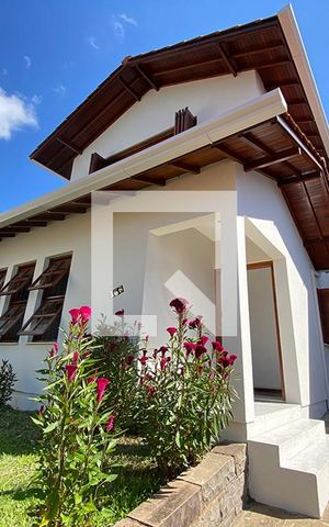 Casa à venda com 240m², 3 quartos e 1 vagaFachada 