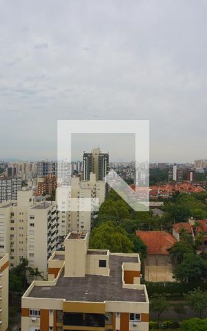 Apartamento à venda com 70m², 2 quartos e 2 vagasSuite 1 - Vista