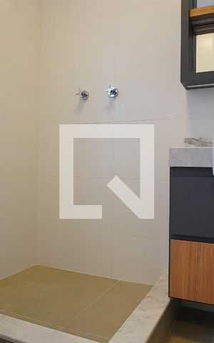 Apartamento à venda com 70m², 2 quartos e 2 vagasBanheiro da Suíte