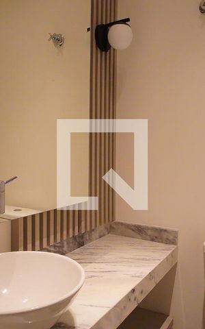 Apartamento à venda com 70m², 2 quartos e 2 vagasBanheiro Corredor