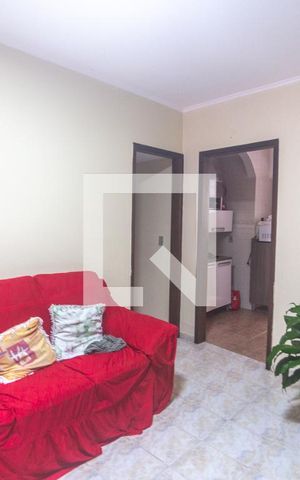 Casa à venda com 150m², 3 quartos e 2 vagas Casa à venda com 150m², 3 quartos e 2 vagasSala de estar