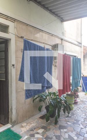 Casa à venda com 150m², 3 quartos e 2 vagas Casa à venda com 150m², 3 quartos e 2 vagasQuintal