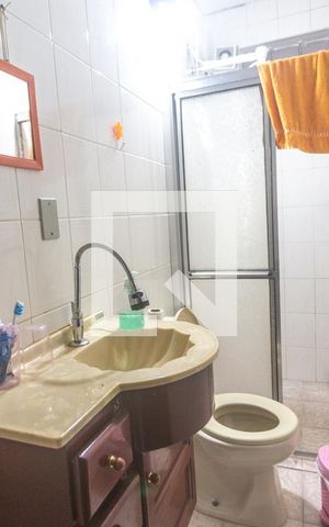 Casa à venda com 150m², 3 quartos e 2 vagas Casa à venda com 150m², 3 quartos e 2 vagasBanheiro suíte 1