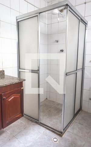 Casa à venda com 150m², 3 quartos e 2 vagas Casa à venda com 150m², 3 quartos e 2 vagasBanheiro suíte 2