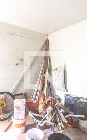 Casa à venda com 150m², 3 quartos e 2 vagas Casa à venda com 150m², 3 quartos e 2 vagasQuintal