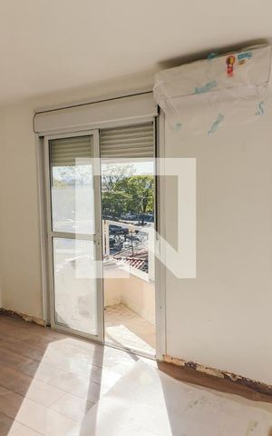 Casa à venda com 350m², 5 quartos e 4 vagas Casa à venda com 350m², 5 quartos e 4 vagasSuite 5
