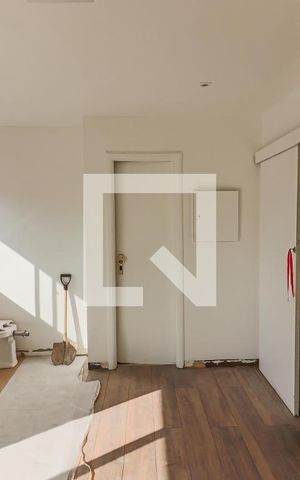 Casa à venda com 350m², 5 quartos e 4 vagas Casa à venda com 350m², 5 quartos e 4 vagasSuite 5