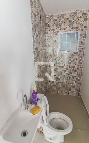 Casa à venda com 350m², 5 quartos e 4 vagas Casa à venda com 350m², 5 quartos e 4 vagasLavanderia