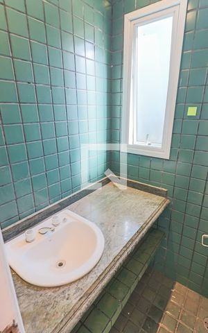 Casa à venda com 350m², 5 quartos e 4 vagas Casa à venda com 350m², 5 quartos e 4 vagasSuite 2