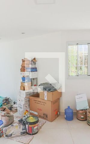 Casa à venda com 350m², 5 quartos e 4 vagas Casa à venda com 350m², 5 quartos e 4 vagasCozinha