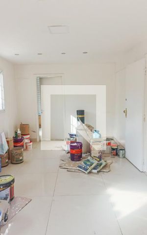 Casa à venda com 350m², 5 quartos e 4 vagas Casa à venda com 350m², 5 quartos e 4 vagasCozinha