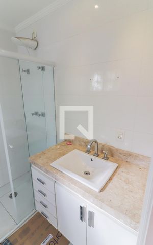 Casa à venda com 350m², 5 quartos e 4 vagas Casa à venda com 350m², 5 quartos e 4 vagasSuite 1
