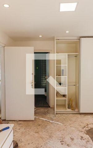 Casa à venda com 350m², 5 quartos e 4 vagas Casa à venda com 350m², 5 quartos e 4 vagasSuite 2
