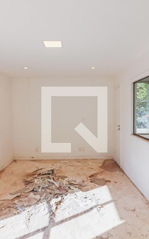 Casa à venda com 350m², 5 quartos e 4 vagas Casa à venda com 350m², 5 quartos e 4 vagasSuite 2