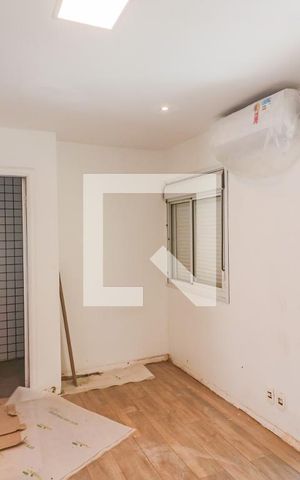 Casa à venda com 350m², 5 quartos e 4 vagas Casa à venda com 350m², 5 quartos e 4 vagasSuite 4