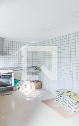 Casa à venda com 350m², 5 quartos e 4 vagas Casa à venda com 350m², 5 quartos e 4 vagasCozinha