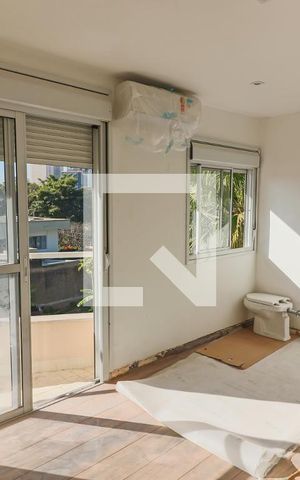 Casa à venda com 350m², 5 quartos e 4 vagas Casa à venda com 350m², 5 quartos e 4 vagasSuite 5