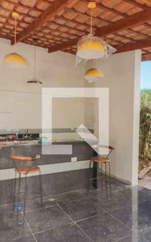 Casa à venda com 350m², 5 quartos e 4 vagas Casa à venda com 350m², 5 quartos e 4 vagasÁrea comum - Churrasqueira