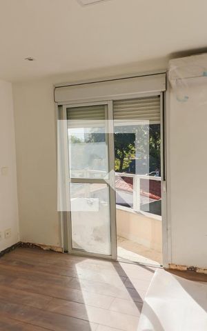 Casa à venda com 350m², 5 quartos e 4 vagas Casa à venda com 350m², 5 quartos e 4 vagasSuite 5