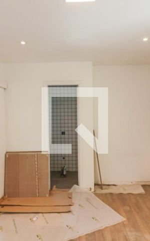 Casa à venda com 350m², 5 quartos e 4 vagas Casa à venda com 350m², 5 quartos e 4 vagasSuite 4