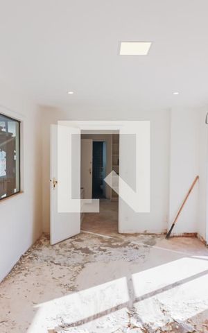 Casa à venda com 350m², 5 quartos e 4 vagas Casa à venda com 350m², 5 quartos e 4 vagasSuite 2