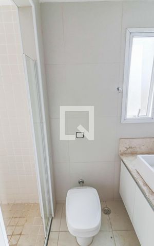 Casa à venda com 350m², 5 quartos e 4 vagas Casa à venda com 350m², 5 quartos e 4 vagasSuite 3