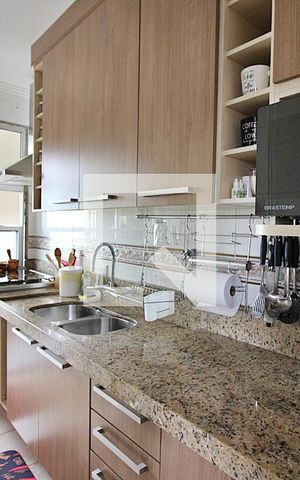 Apartamento à venda com 64m², 2 quartos e 1 vagaCozinha