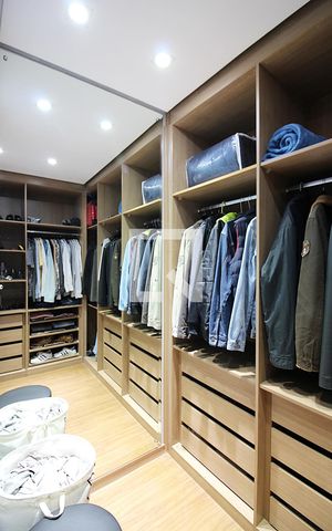 Apartamento à venda com 64m², 2 quartos e 1 vagaCloset